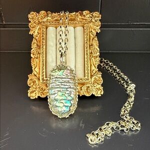 Kendra Scott Iridescent Gold Necklace